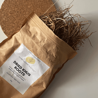 A pack of vetiver roots